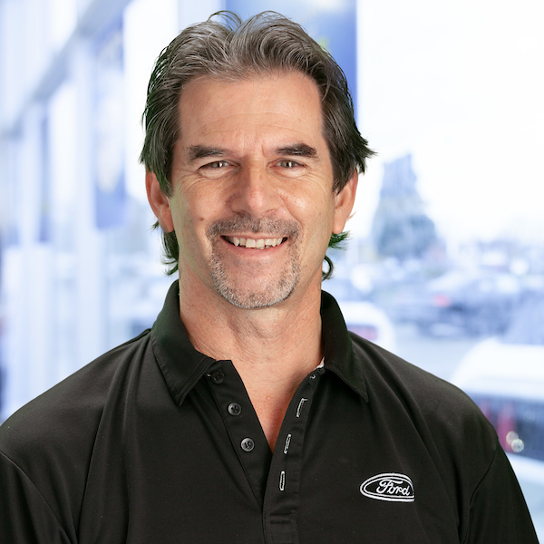 Brad Cruickshank : Sales Manager