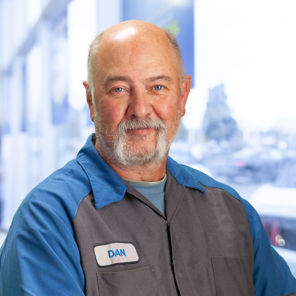 Dan Zabukovec : Shop Foreman