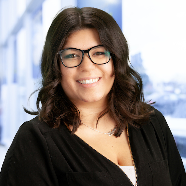 Stephanie Webb : Export Coordinator and Social Media Specialist