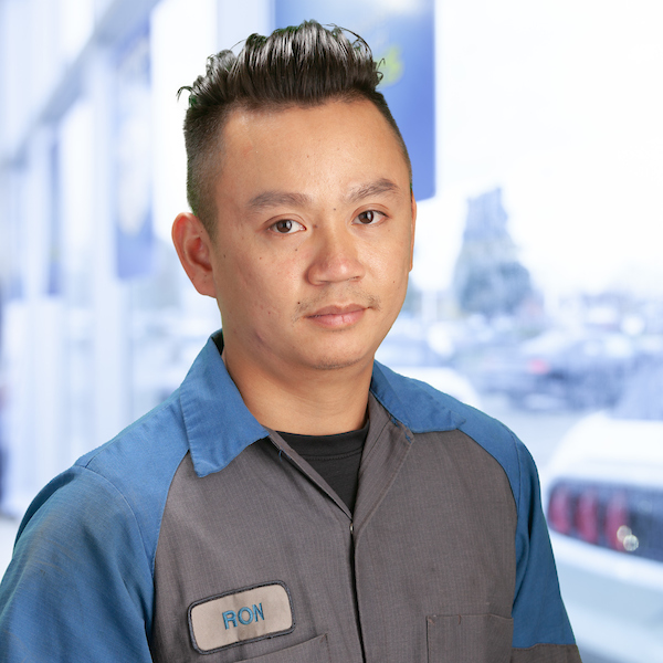 Ron Ho : Service Technician